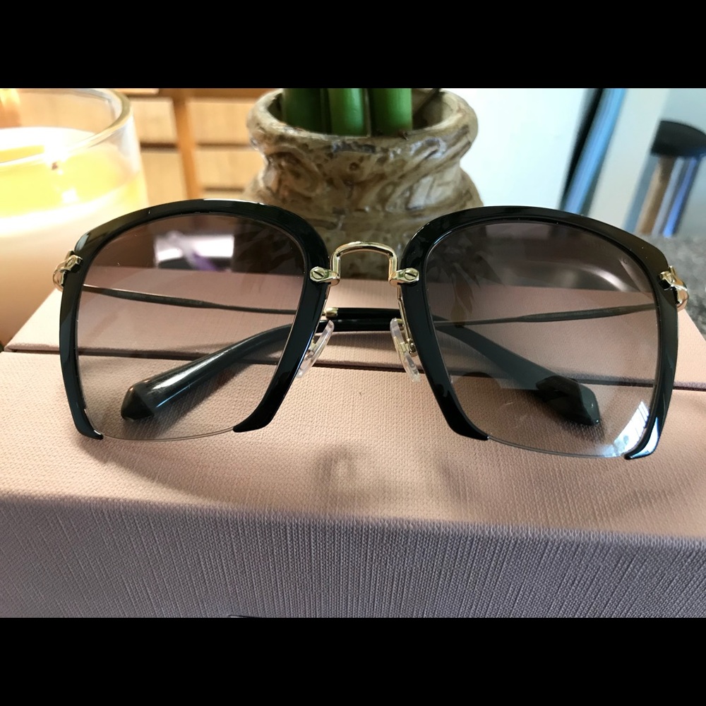 🔥MIU MIU RIMLESS SUNGLASSES🔥 - Picture 2 of 8